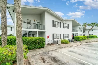 Photo #1: O6342108 Listing