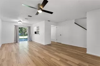 Photo #6: O6342129 Listing 