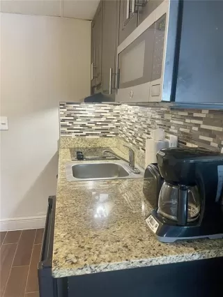 Photo #3: O6342139 Listing 