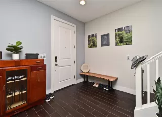 Photo #3: O6342155 Listing