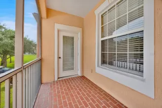Photo #1: O6342159 Listing