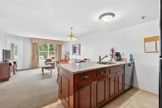 Photo #4: O6342200 Listing