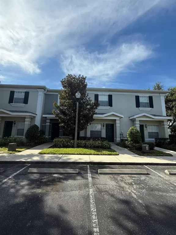 MLS: O6342269 Condo For Sale