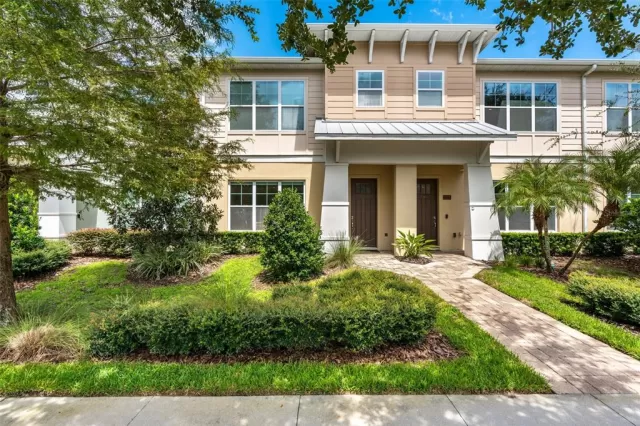 MLS: O6342391 Condo For Sale