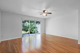 Photo #5: O6342418 Listing