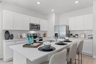 Photo #5: O6342427 Listing