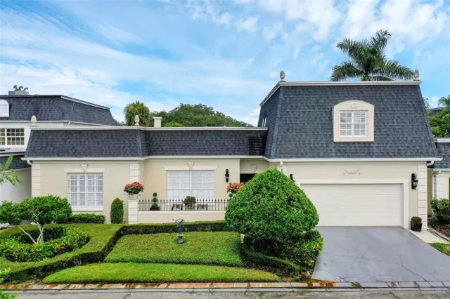 MLS: O6342527 Condo For Sale