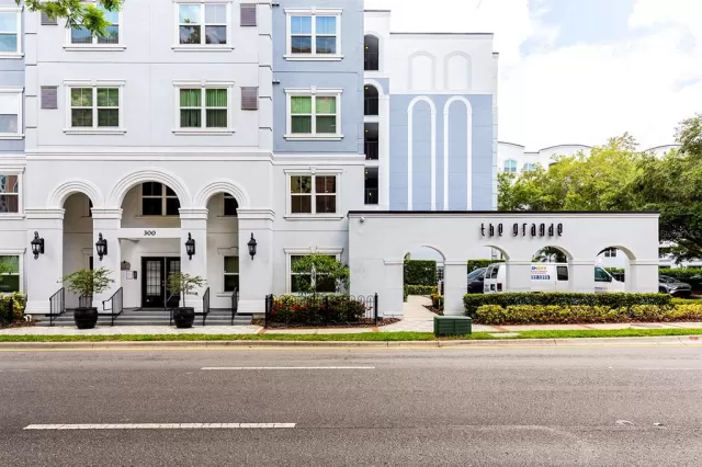 MLS: O6342553 Condo For Sale