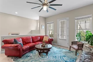 Photo #6: O6342557 Listing 