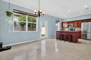 Photo #1: O6342622 Listing