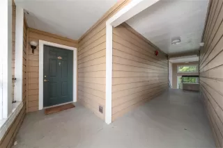 Photo #5: O6342643 Listing