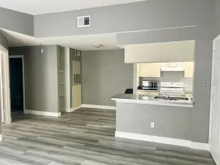 Photo #5: O6342704 Listing 