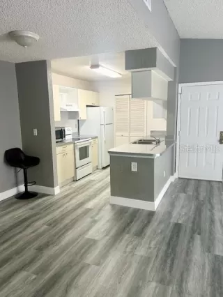 Photo #6: O6342704 Listing 