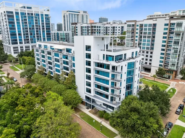 MLS: O6342713 Condo For Sale