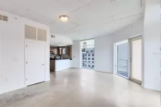 Photo #6: O6342713 Listing