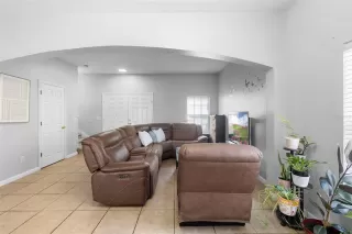 Photo #2: O6342720 Listing