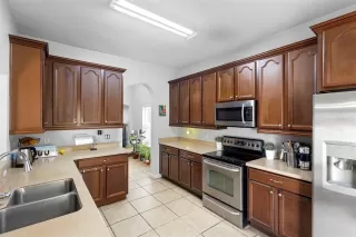 Photo #3: O6342720 Listing