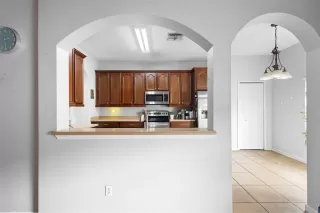 Photo #4: O6342720 Listing