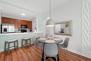 Photo #6: O6342850 Listing