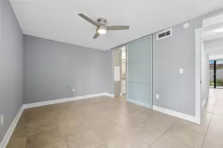 Photo #5: O6342909 Listing