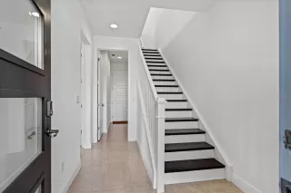 Photo #1: O6342990 Listing