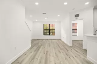 Photo #4: O6343022 Listing 