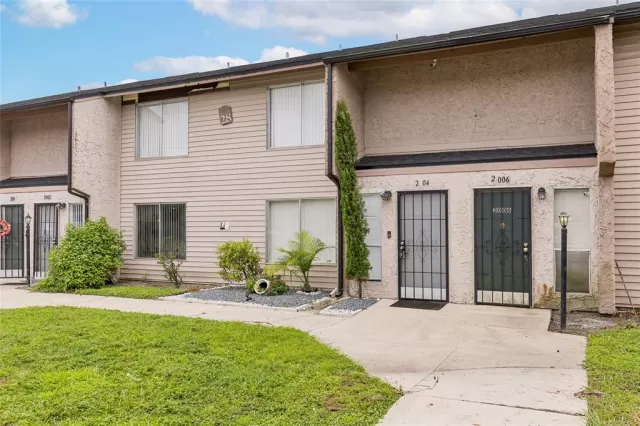 MLS: O6343103 Condo For Sale