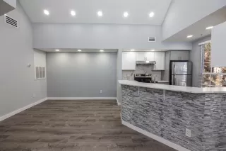 Photo #6: O6343163 Listing 