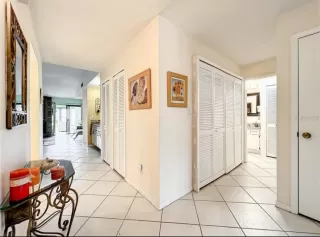 Photo #4: O6343180 Listing 