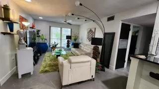 Photo #2: O6343252 Listing