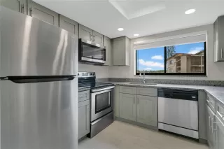 Photo #4: O6343301 Listing 