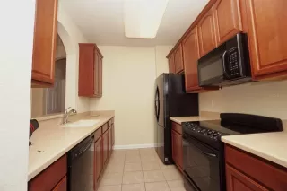 Photo #3: O6343541 Listing