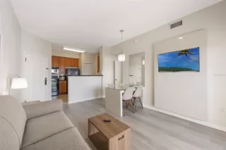 Photo #6: O6343568 Listing