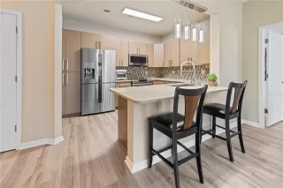 Photo #5: O6343612 Listing 