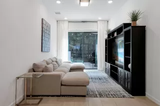 Photo #5: O6343873 Listing