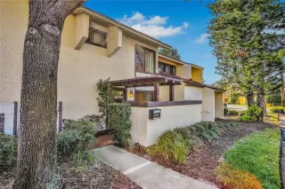 Photo #1: O6344058 Listing