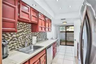 Photo #4: O6344058 Listing