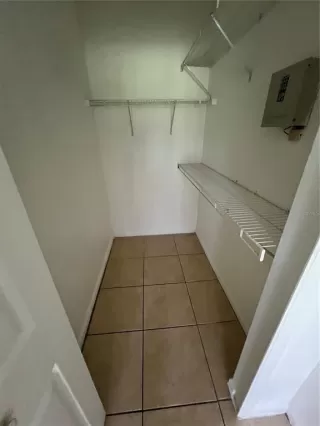 Photo #6: O6344161 Listing