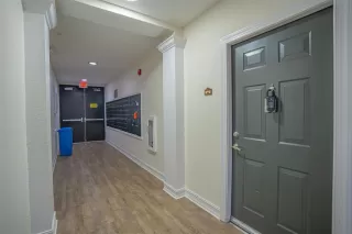 Photo #3: O6344207 Listing