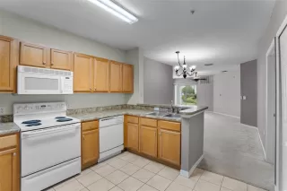 Photo #5: O6344207 Listing