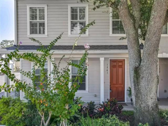 MLS: O6344260 Condo For Sale