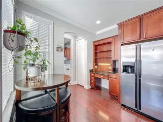 Photo #3: O6344260 Listing