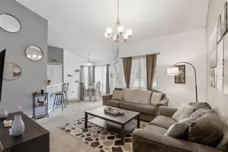 Photo #1: O6344261 Listing 