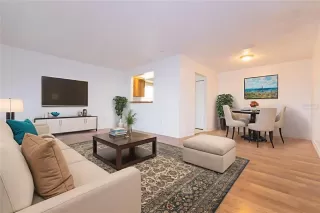 Photo #2: O6344347 Listing