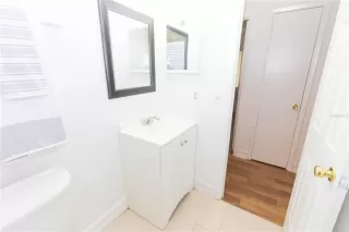 Photo #6: O6344347 Listing