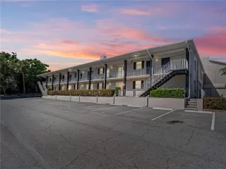 More Details about MLS # O6344353 : 1250 S DENNING DRIVE UNIT 213