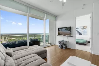 Photo #5: O6344575 Listing