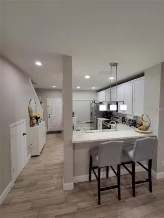 Photo #1: O6344593 Listing