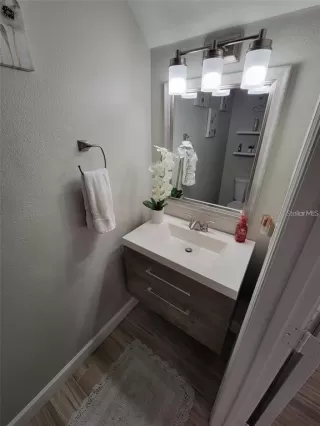 Photo #3: O6344593 Listing