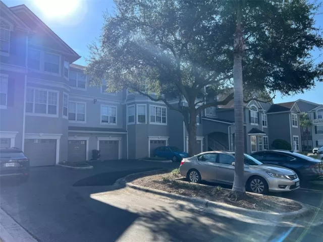 MLS: O6344670 Condo For Sale